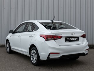 2019 Hyundai Solaris II, белый, 899000 рублей, вид 2