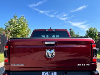 2019 Ram 1500 Quad Cab V, красный, 6100000 рублей, вид 5