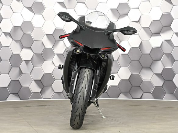 2016 Yamaha YZF-R1, чёрный, 1199000 рублей - вид 4