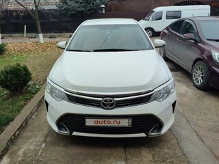 2015 Toyota Camry VII (XV50) Рестайлинг, белый, 2250000 рублей, вид 2
