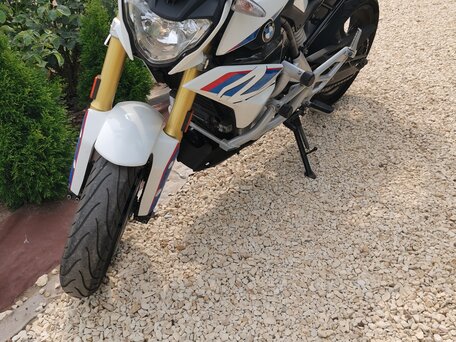 2017 BMW G 310 R, белый, 400000 рублей, вид 4
