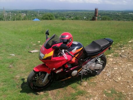 1997 Honda CBR 600F, красный, 340000 рублей, вид 3