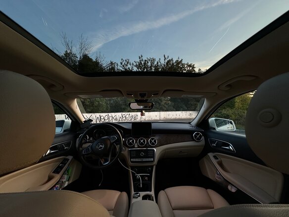 2017 Mercedes-Benz GLA 250 I (X156), белый, 1880000 рублей - вид 12