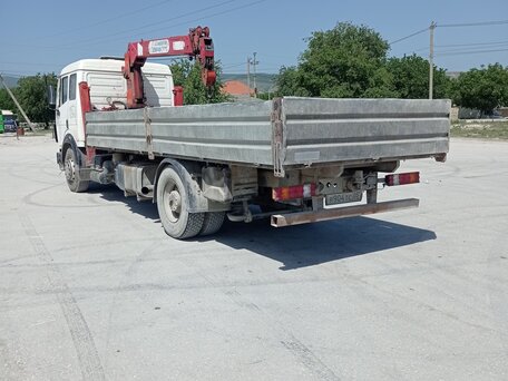 1994 Mercedes-Benz 1824, белый, 2100000 рублей, вид 3
