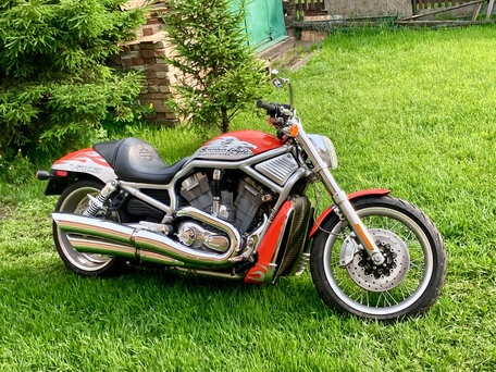 2007 Harley-Davidson V-Rod, красный, 1050000 рублей, вид 1