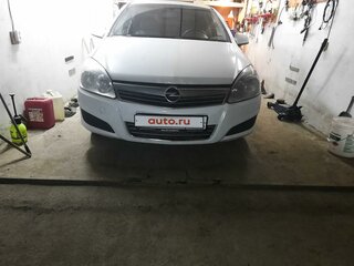 2013 Opel Astra H Рестайлинг, белый, 444000 рублей, вид 1