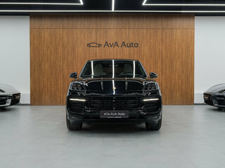 2025 Porsche Cayenne GTS Coupé III Рестайлинг, чёрный, 25990000 рублей, вид 3
