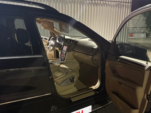 2008 Mercedes-Benz GL-Класс 500 I (X164), чёрный, 1500000 рублей - вид 9