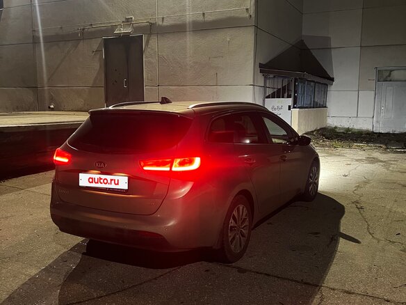 2017 Kia Ceed II Рестайлинг, серебристый, 1149000 рублей - вид 5