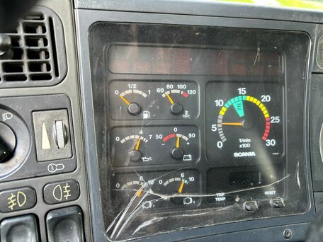 2001 Scania 4-Series, белый, 1500000 рублей, вид 5