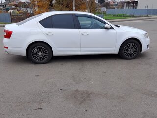 2014 Skoda Octavia III (A7), белый, 650000 рублей, вид 4