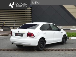 2018 Volkswagen Polo V Рестайлинг, белый, 1095000 рублей, вид 2