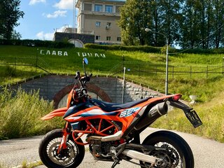 2024 KTM 690 SMC R, оранжевый, 1339900 рублей, вид 3