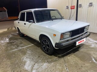 2010 Lada (ВАЗ) 2105, белый, 300000 рублей, вид 1