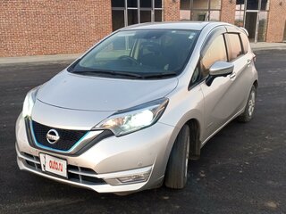 2018 Nissan Note e-Power II Рестайлинг, серый, 1600000 рублей, вид 1
