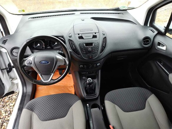 2018 Ford Transit Courier, белый, 1590000 рублей - вид 5