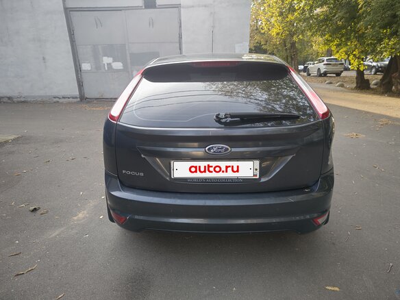 2010 Ford Focus II Рестайлинг, серый, 300000 рублей - вид 9