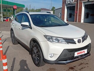 2015 Toyota RAV4 IV (XA40), белый, 2100000 рублей, вид 2