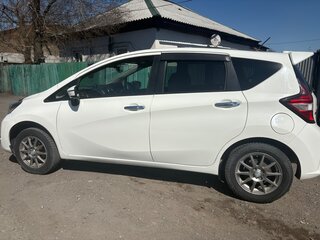2017 Nissan Note II Рестайлинг, белый, 850000 рублей, вид 5