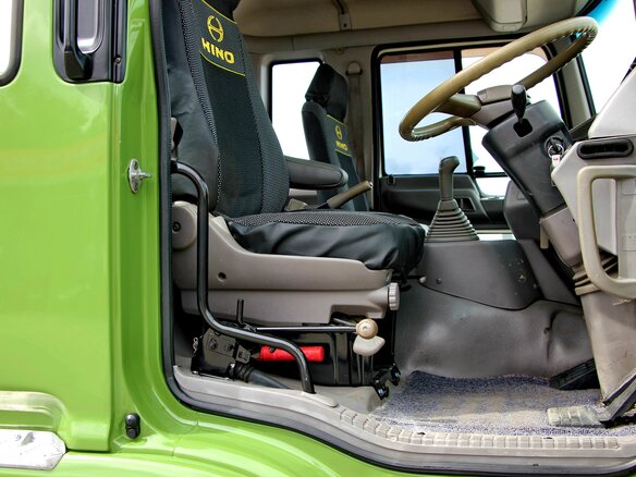 1990 Hino Бетоносмеситель, зелёный, 4360000 рублей - вид 11