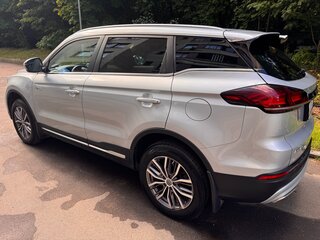 2023 Geely Atlas Pro, серебристый, 2450000 рублей, вид 4