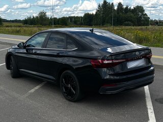 2024 Volkswagen Jetta VII Рестайлинг 2, чёрный, 2235000 рублей, вид 5