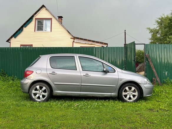 2002 Peugeot 307 I, серый, 320000 рублей - вид 1