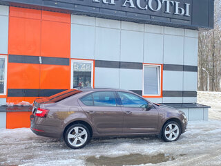 2018 Skoda Octavia III (A7) Рестайлинг, коричневый, 2350000 рублей, вид 3