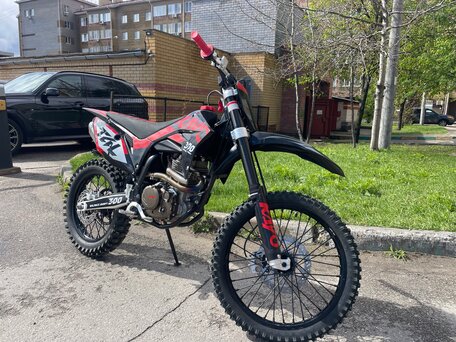 2025 Kayo T4 300 Enduro PR, красный, 190000 рублей, вид 2