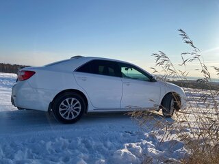 2012 Toyota Camry VII (XV50), белый, 2050000 рублей, вид 4