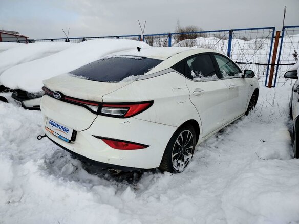 2023 JAC J7 I, белый - вид 2