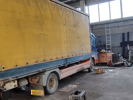 1999 Mercedes-Benz Atego, синий, 1100000 рублей, вид 1