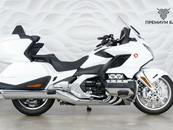 2023 Honda GL 1800 Gold Wing, белый, 3227000 рублей