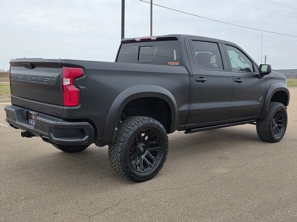 2026 Chevrolet Silverado ZR2 IV (T1XX) Рестайлинг, чёрный, 11600000 рублей - вид 4