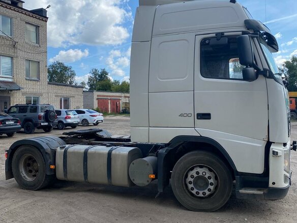 2011 Volvo FH, белый, 3500000 рублей - вид 9