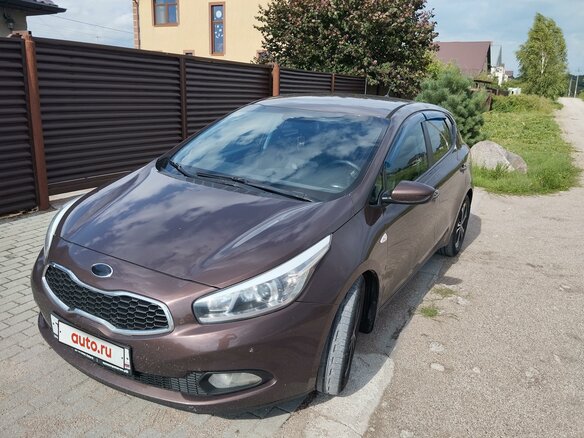 2012 Kia Ceed II, коричневый, 1200000 рублей