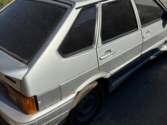 2004 Lada (ВАЗ) 2114, серебристый, 120000 рублей - вид 4