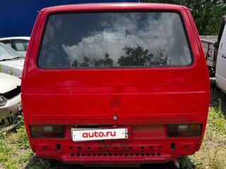1981 Volkswagen Transporter 4-speed T3, красный, 190000 рублей, вид 2