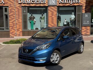 2017 Nissan Note e-Power II Рестайлинг, синий, 1350000 рублей, вид 1