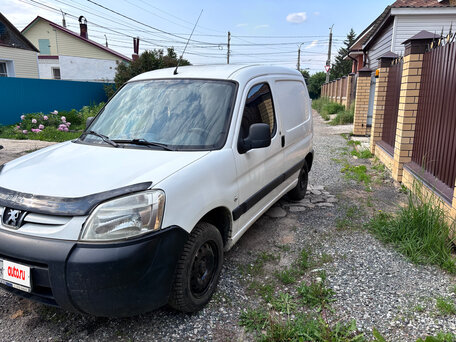 2011 Peugeot Partner, белый, 440000 рублей, вид 2