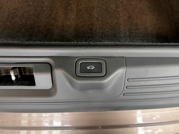 2013 Land Rover Range Rover IV, бежевый, 2925000 рублей - вид 30