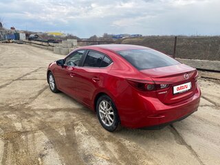 2017 Mazda 3 III (BM) Рестайлинг, красный, 2000000 рублей, вид 5