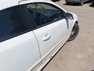 2008 Opel Astra GTC H Рестайлинг, белый, 280000 рублей, вид 2