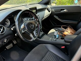 2014 Mercedes-Benz A-Класс 180 III (W176), чёрный, 1500000 рублей, вид 1