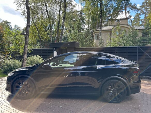 2022 Tesla Model X Plaid I Рестайлинг, чёрный, 12000000 рублей - вид 4