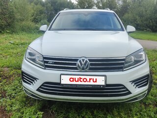 2016 Volkswagen Touareg II Рестайлинг, белый, 2999900 рублей, вид 2