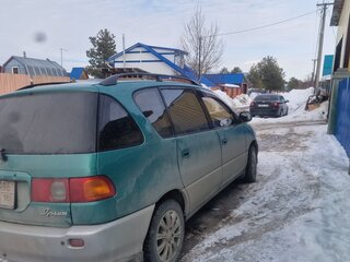 1998 Toyota Ipsum I (M10), зелёный, 650000 рублей, вид 2