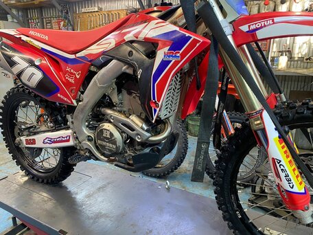 2020 Honda CRF 250R, красный, 450000 рублей, вид 3
