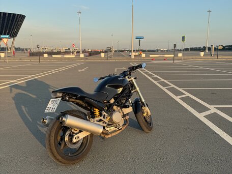 2005 Ducati Monster 400, чёрный, 220000 рублей, вид 2