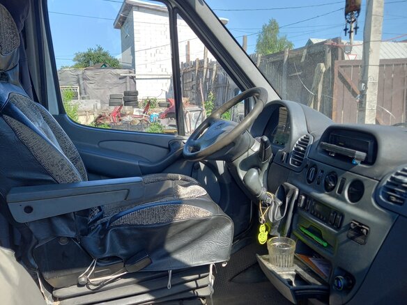 2001 Mercedes-Benz Sprinter, белый, 950000 рублей - вид 5